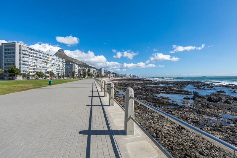 To Let 2 Bedroom Property for Rent in Sea Point Western Cape